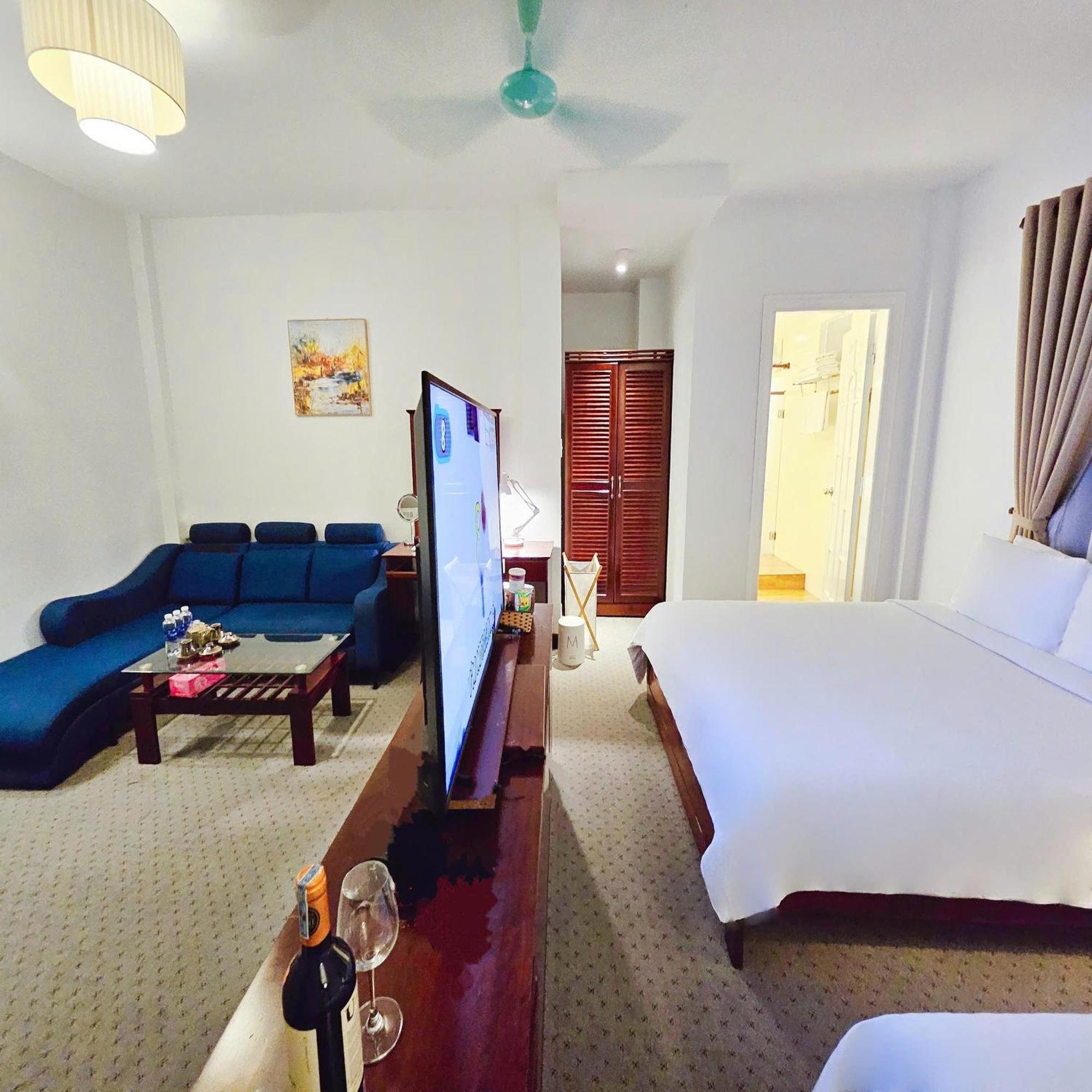Victory Hotel Hue Bagian luar foto