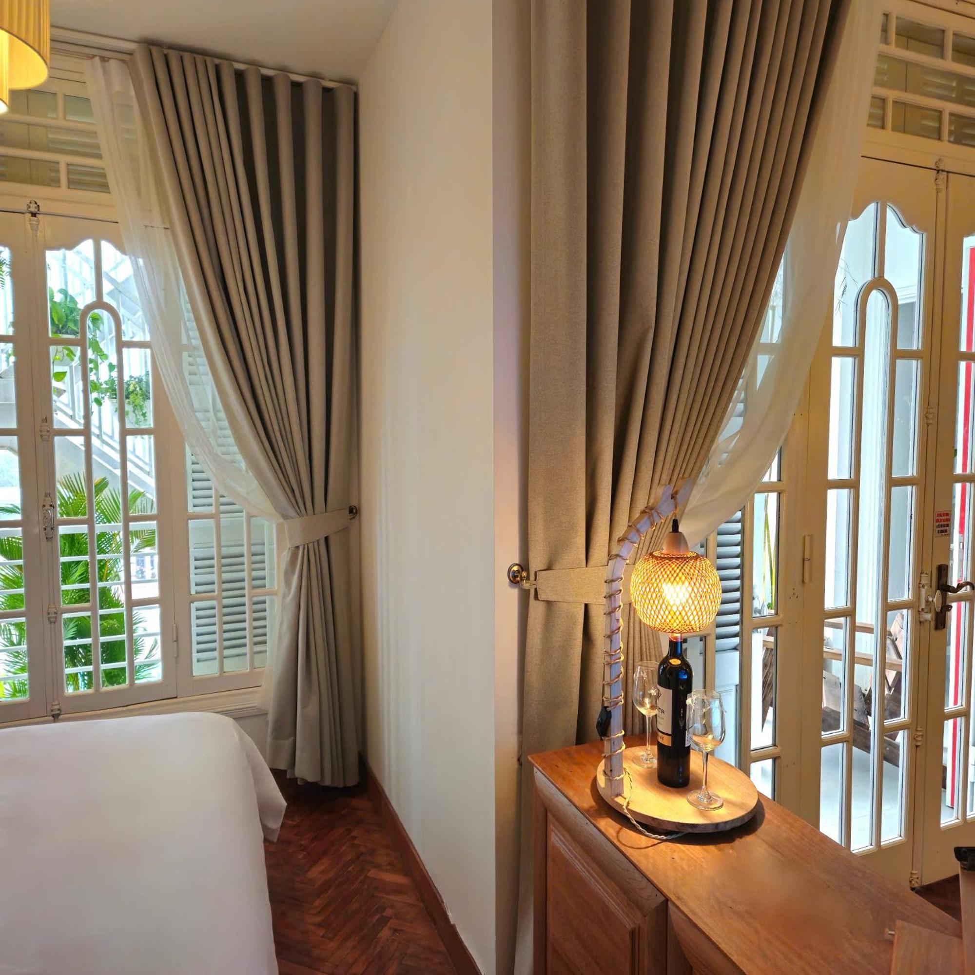 Victory Hotel Hue Bagian luar foto