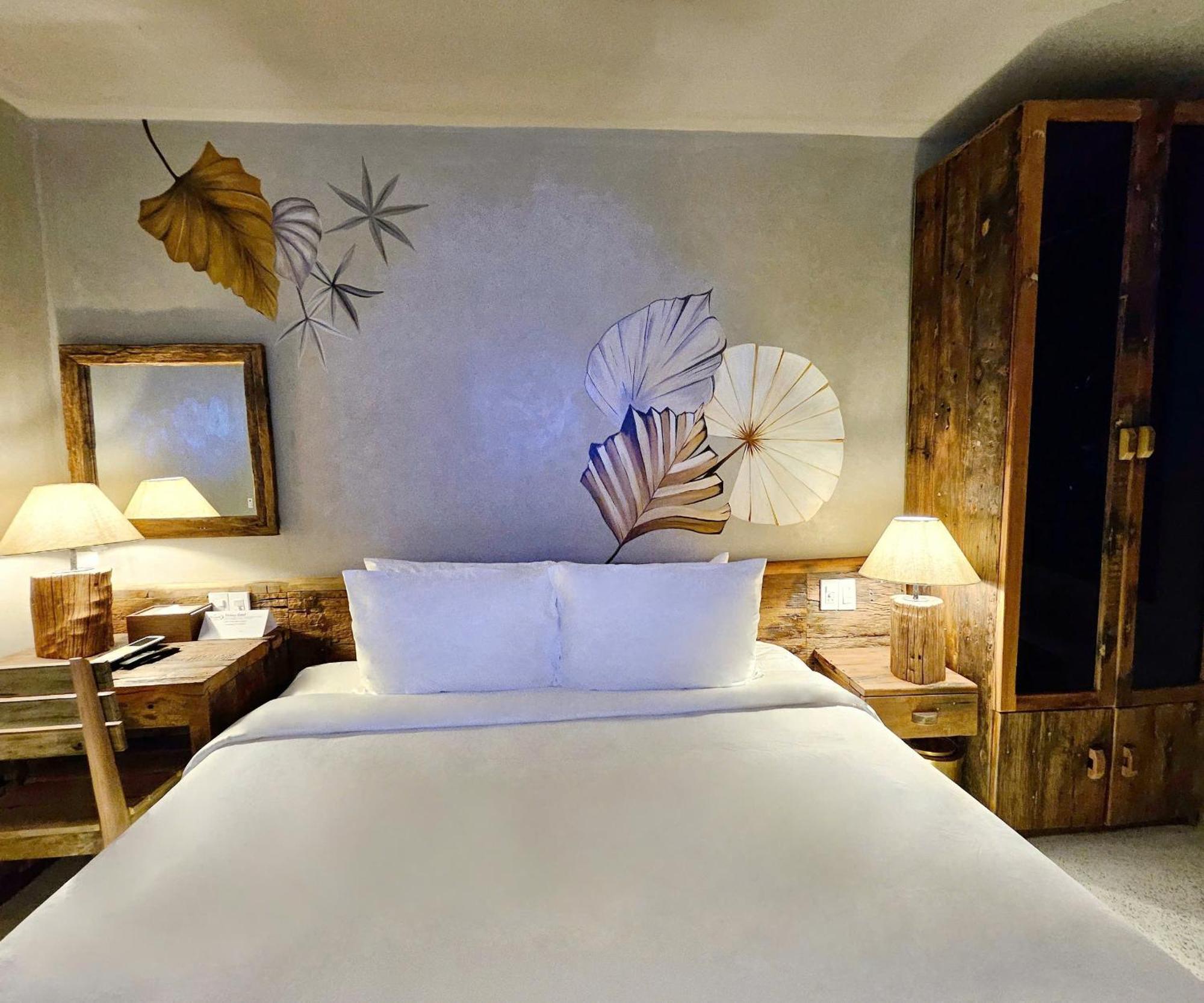 Victory Hotel Hue Bagian luar foto