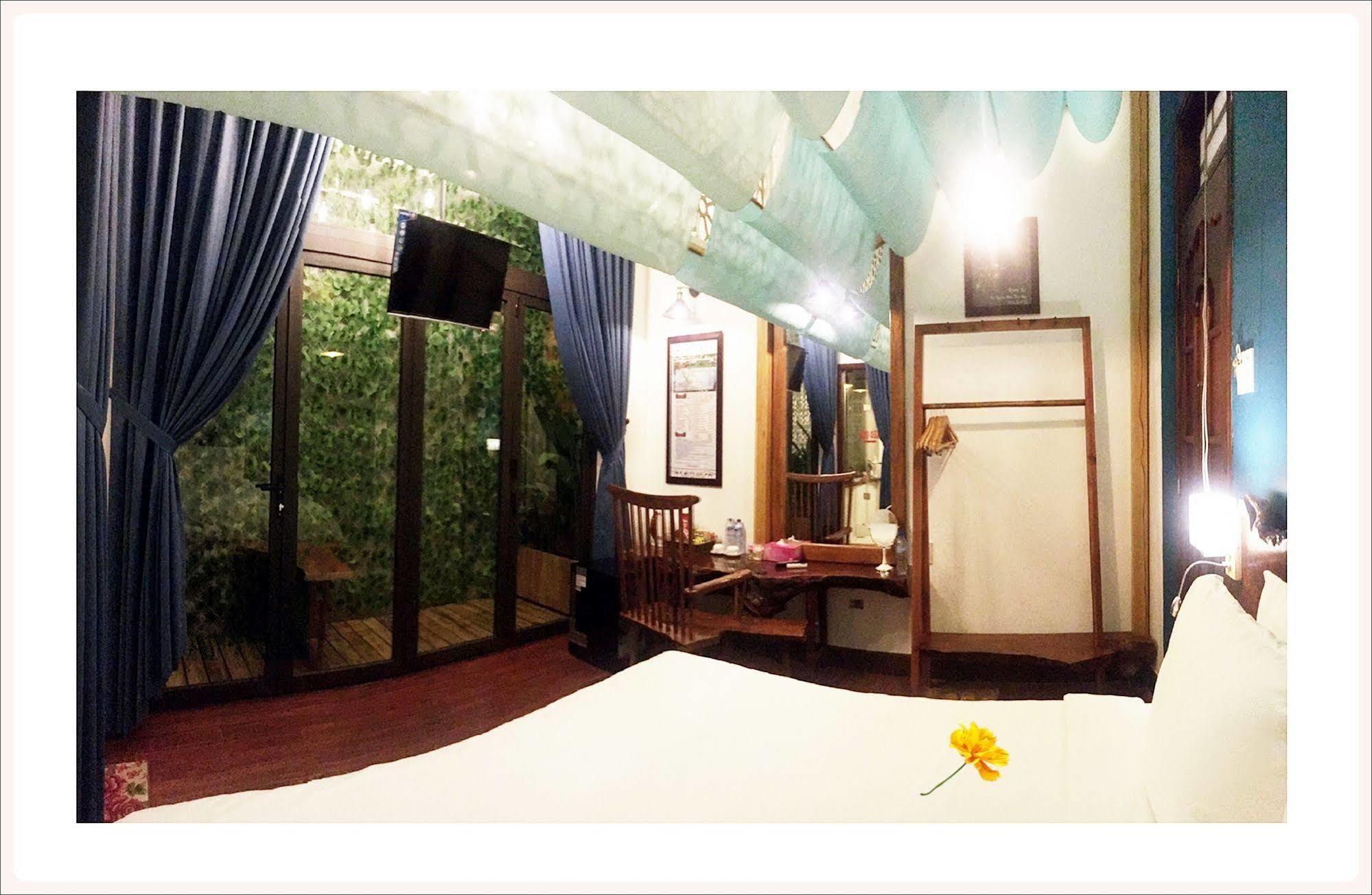 Victory Hotel Hue Bagian luar foto