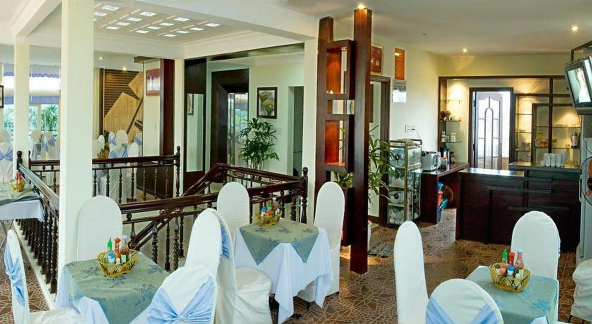 Victory Hotel Hue Bagian luar foto