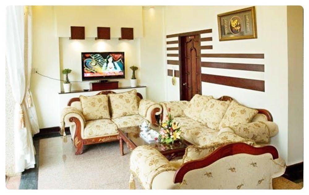 Victory Hotel Hue Bagian luar foto